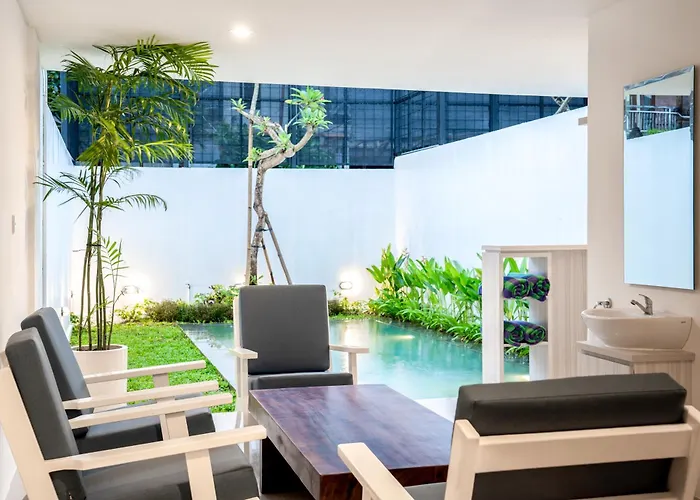 Artha By Fays Hospitality *